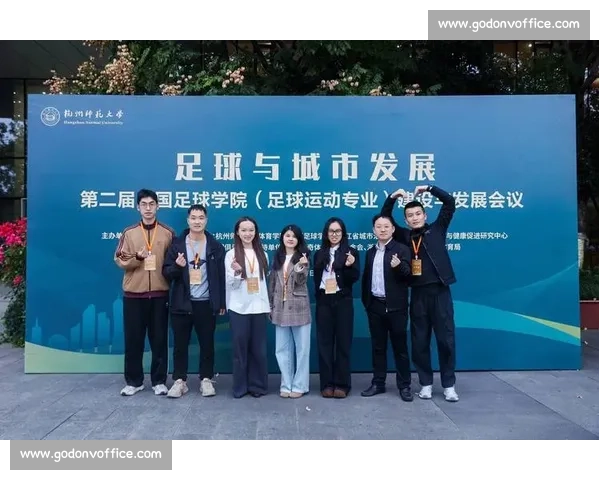 构建现代化足球青训管理体系与人才培养创新路径研究实践探索与机制优化